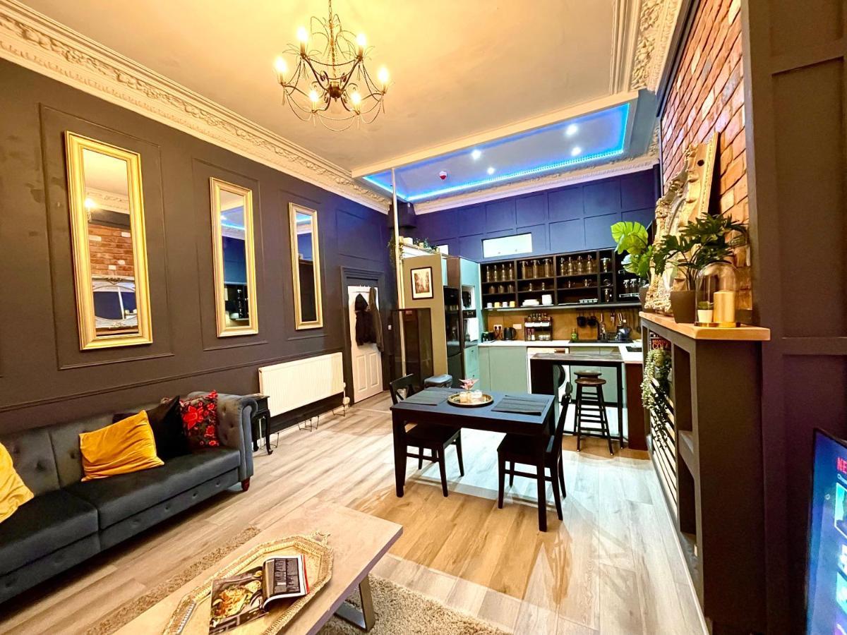 Adeamstays Provides Beautiful Centrally Located 1 And 2 Bed Apartments On Liverpools Boulevard Bagian luar foto