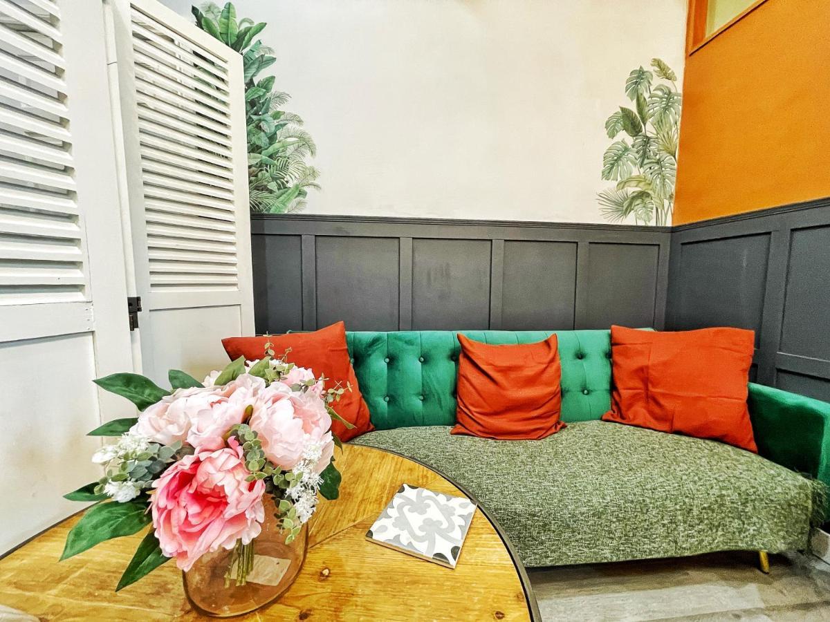 Adeamstays Provides Beautiful Centrally Located 1 And 2 Bed Apartments On Liverpools Boulevard Bagian luar foto