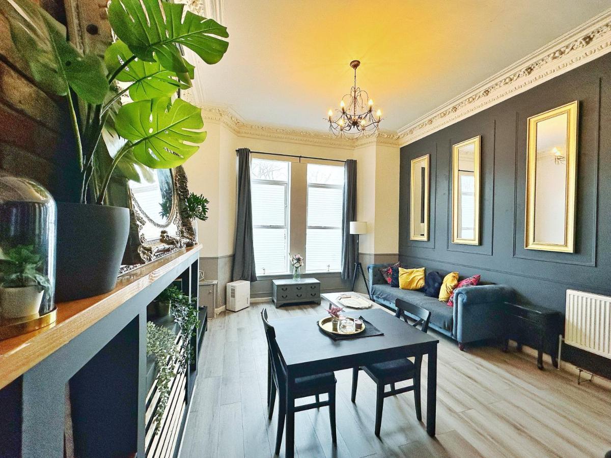Adeamstays Provides Beautiful Centrally Located 1 And 2 Bed Apartments On Liverpools Boulevard Bagian luar foto