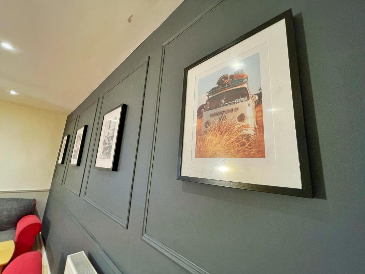 Adeamstays Provides Beautiful Centrally Located 1 And 2 Bed Apartments On Liverpools Boulevard Bagian luar foto